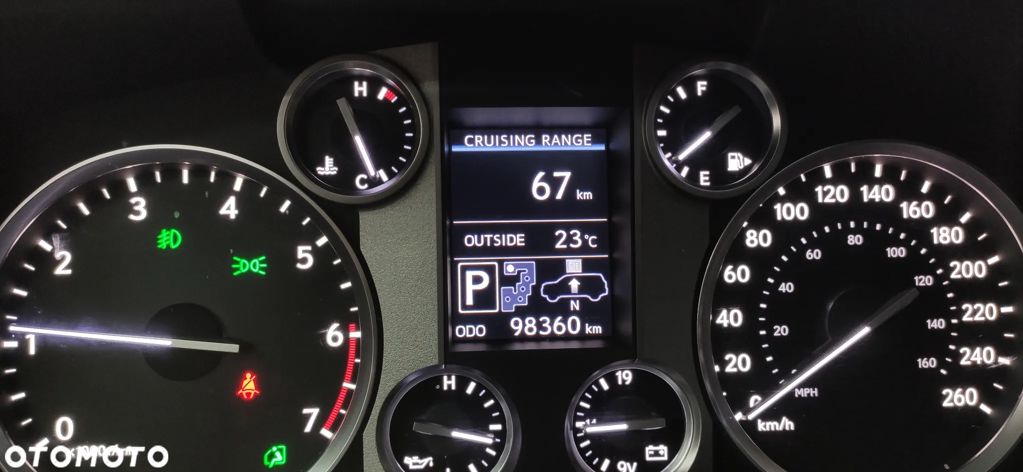 Lexus LX 570 Omotenashi - 18
