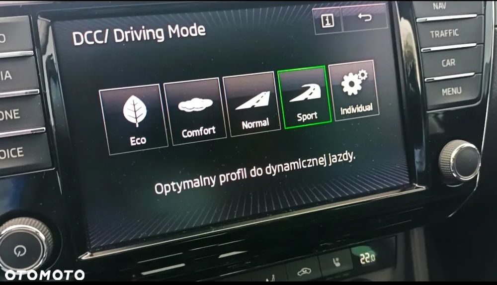 Skoda Superb 2.0 TDI L&K DSG - 10