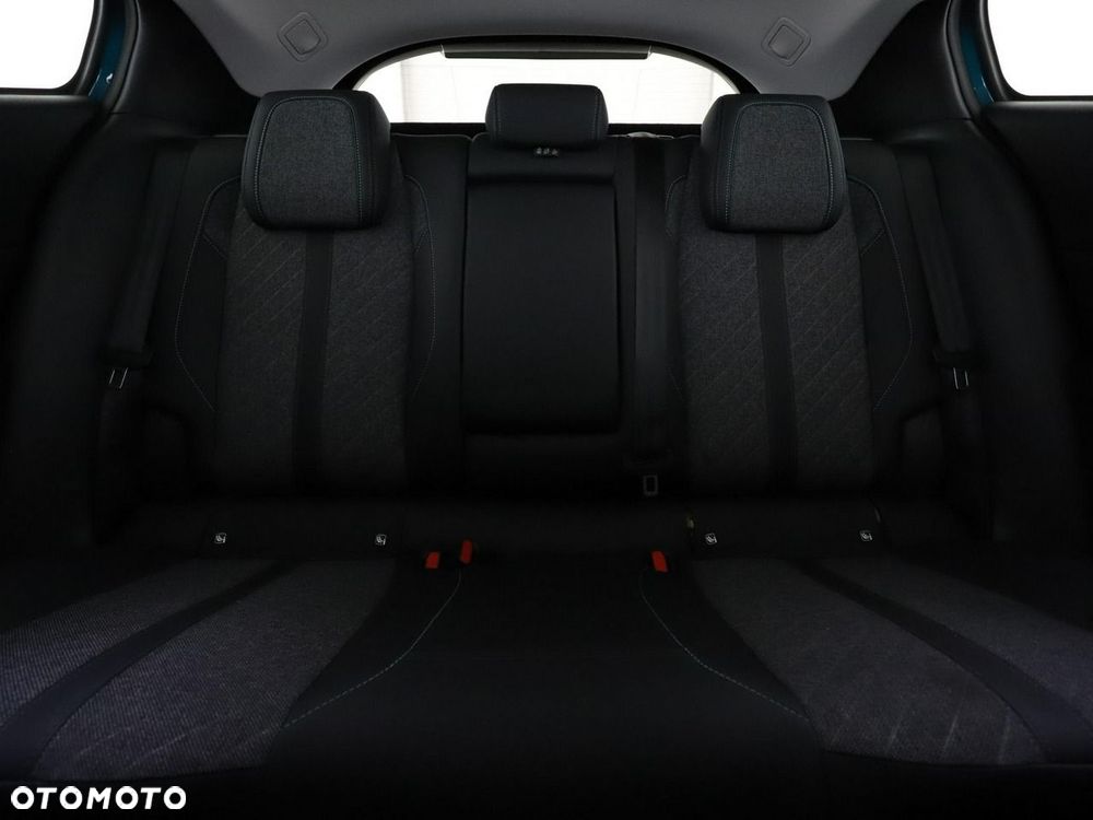 Peugeot 408 1.6 Plug-In Hybrid 180 Allure EAT8 - 19