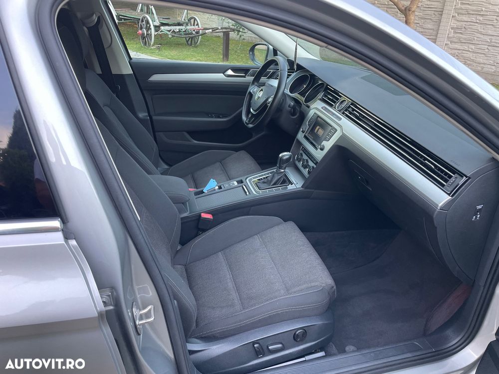 Volkswagen Passat - 17