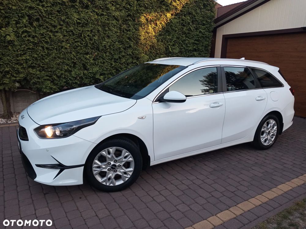 Kia Ceed 1.5 T-GDI M - 2