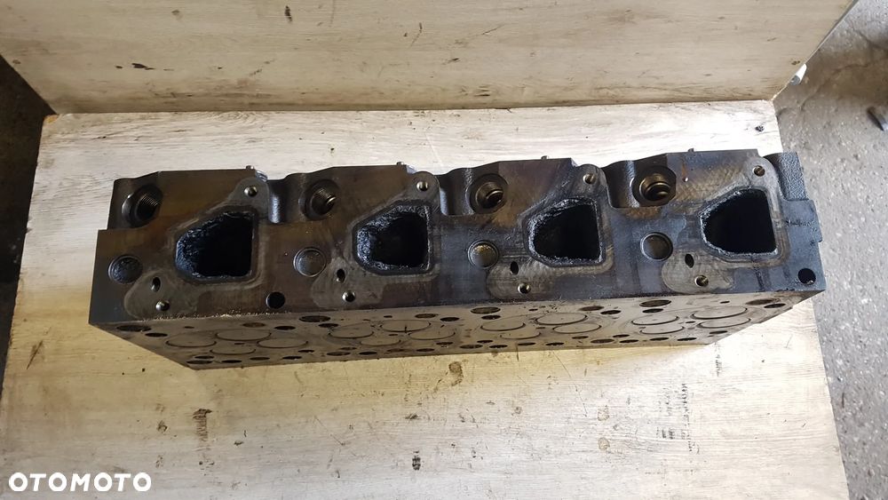 GŁOWICA SILNIKA MAN TGL D0834 180 220 KM EURO 6 - 2