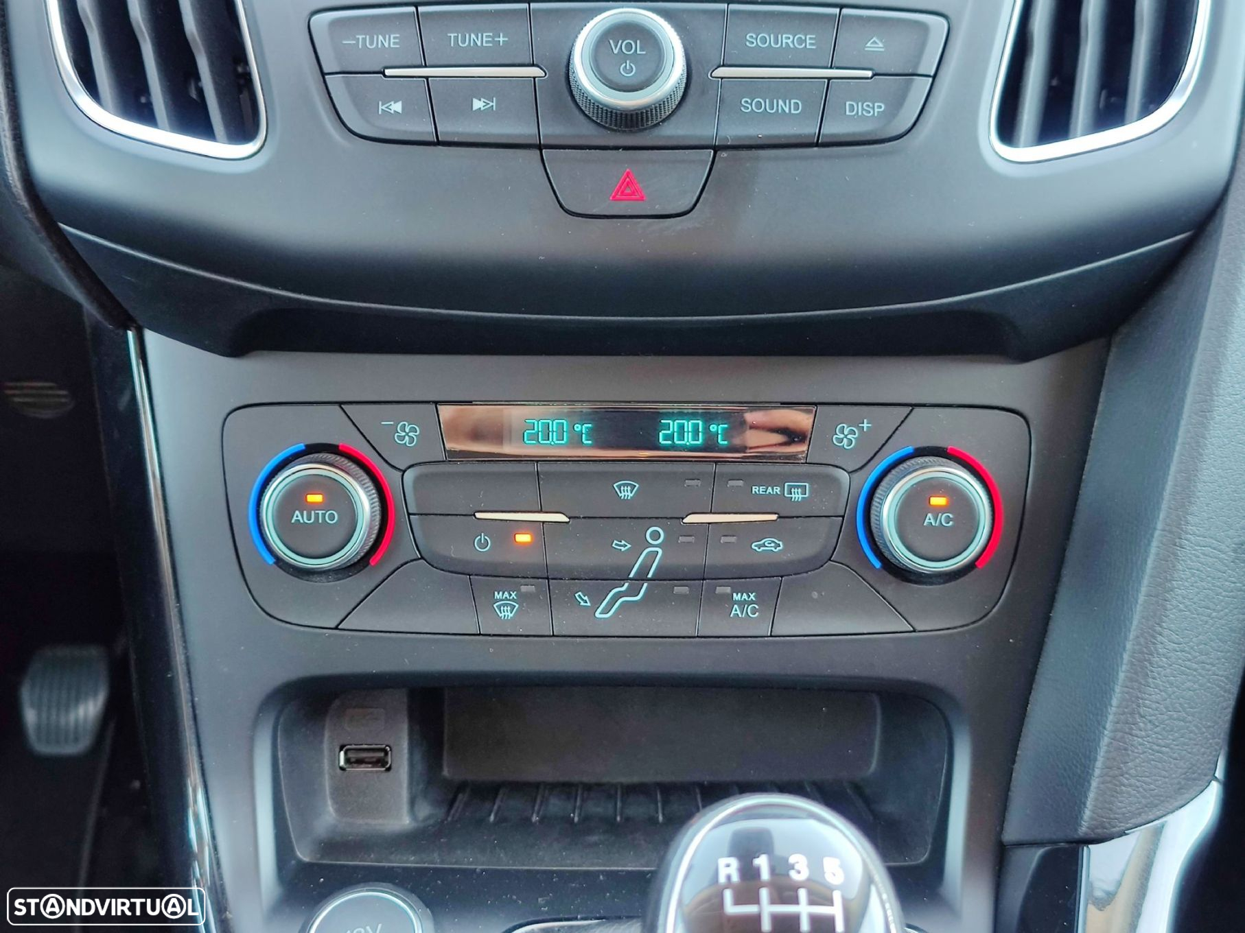 Ford Focus 1.5 TDCi Titanium - 9