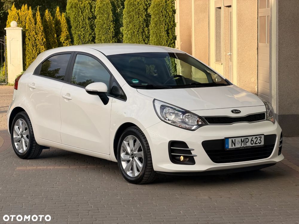 Kia Rio 1.4 ISG Uefa Euro 2016 - 15