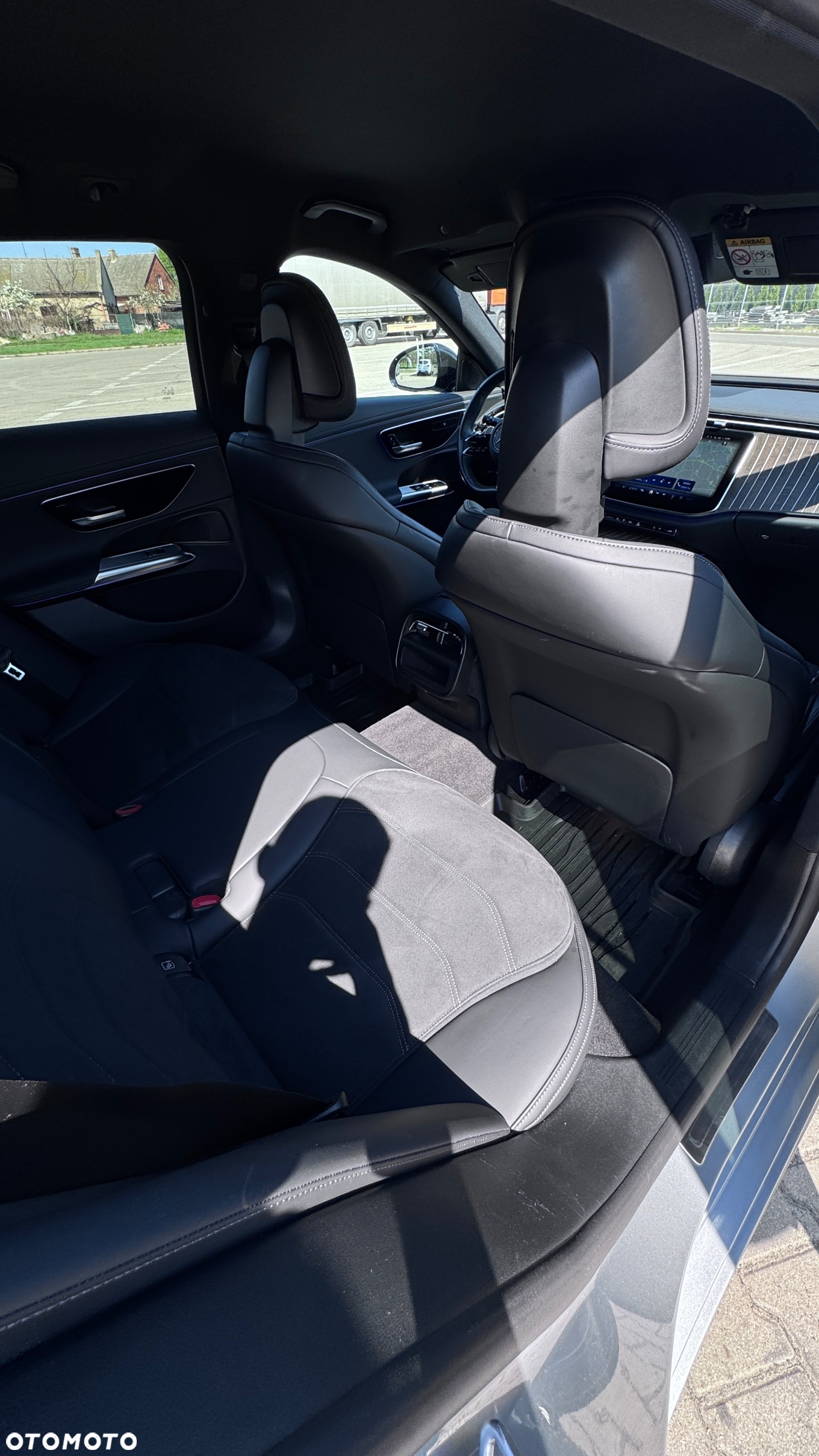 Mercedes-Benz Klasa E 300de T 4Matic 9G-TRONIC - 16