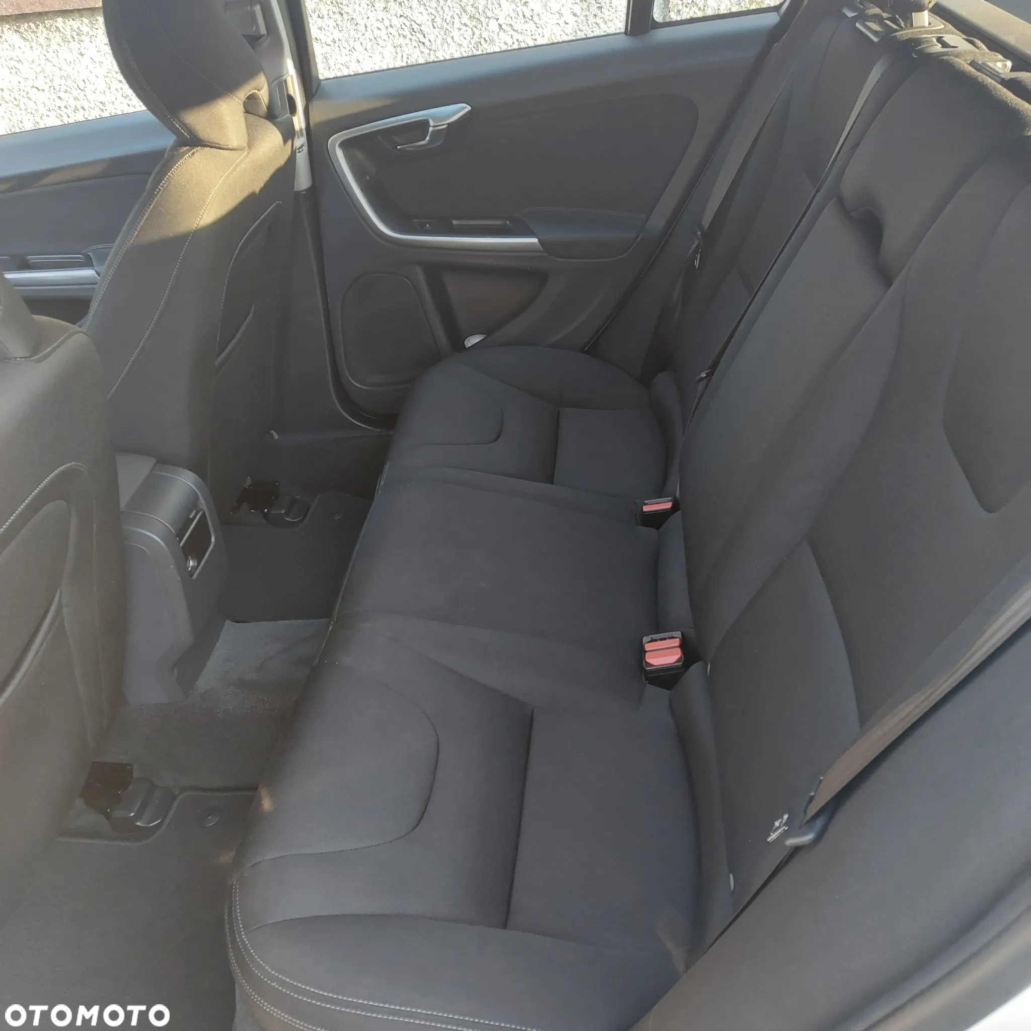 Volvo V60 D2 Base - 13