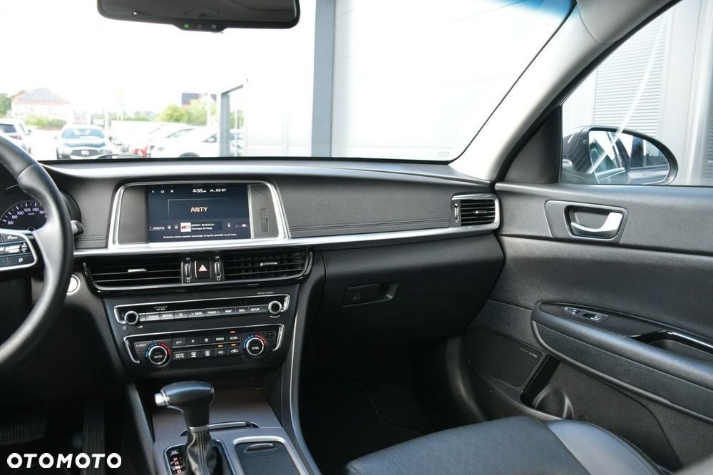 Kia Optima Plug-in Hybrid - 26