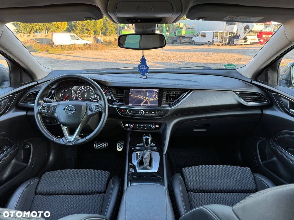 Opel Insignia 2.0 CDTI automatik Business Innovation - 2