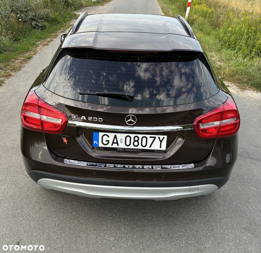 Mercedes-Benz GLA - 7