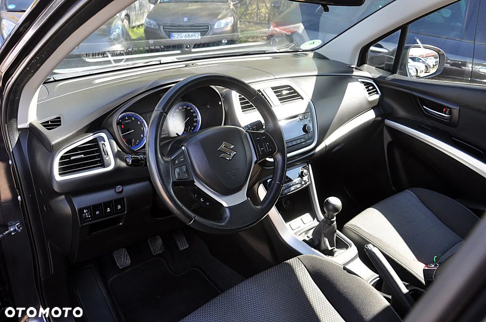 Suzuki SX4 S-Cross 1.6 Premium Plus - 13