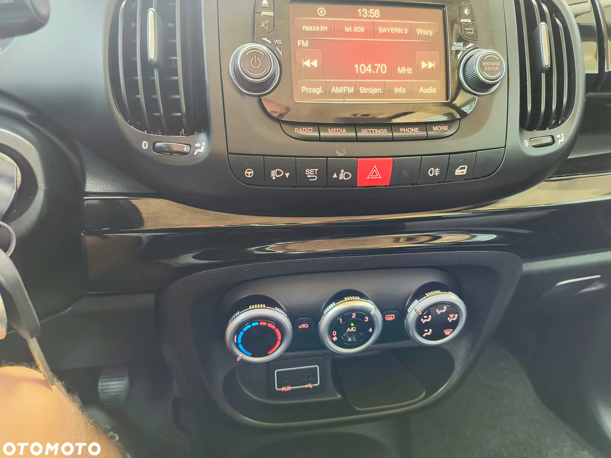 Fiat 500L 1.4 T-Jet 16V Beats Edition - 13
