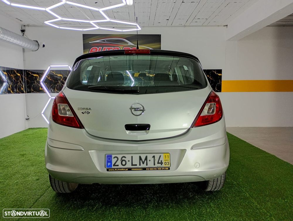 Opel Corsa 1.2 City FlexFuel - 28