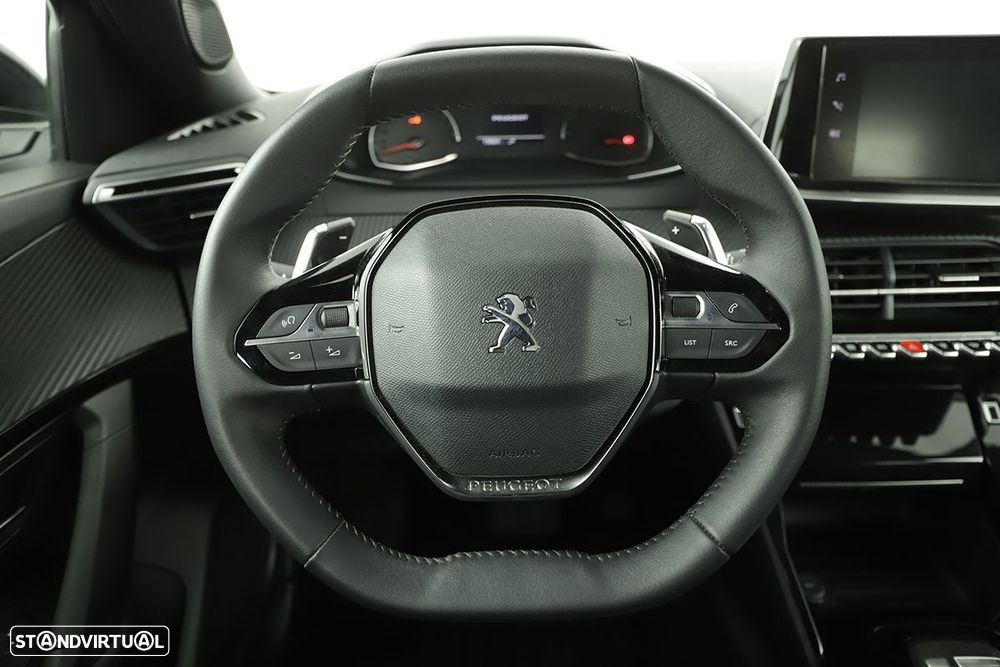 Peugeot 2008 1.2 PureTech Allure EAT8 - 16