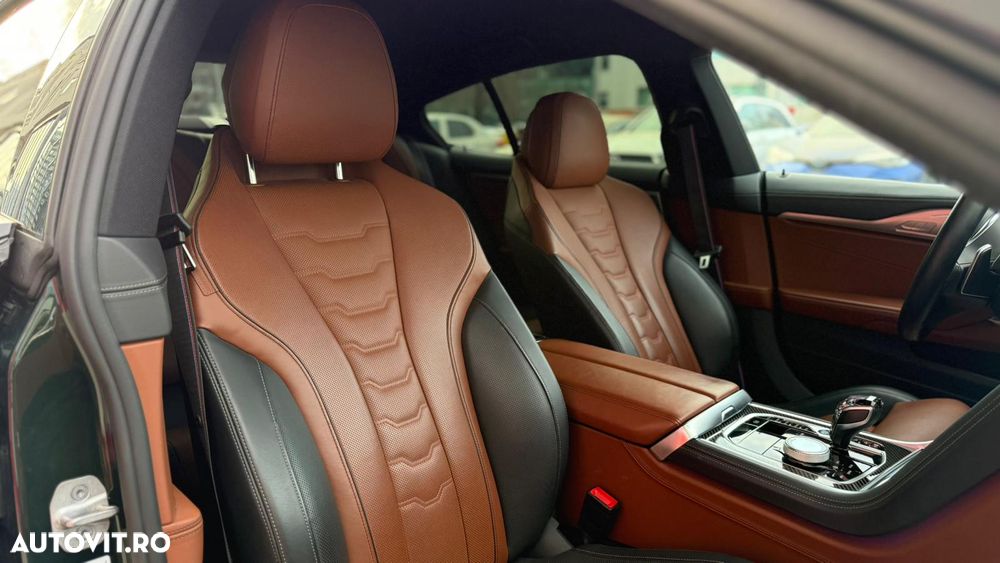 BMW Seria 8 - 21