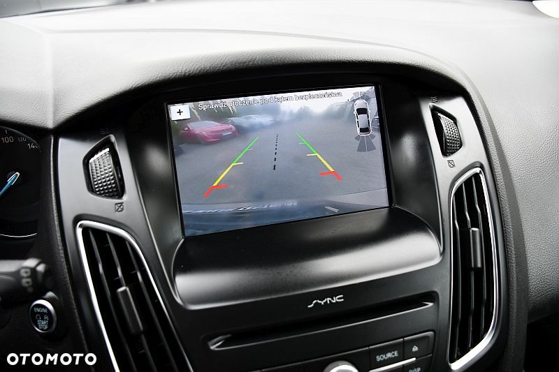 Ford Focus 1.5 EcoBlue Start-Stopp-System TITANIUM DESIGN - 13