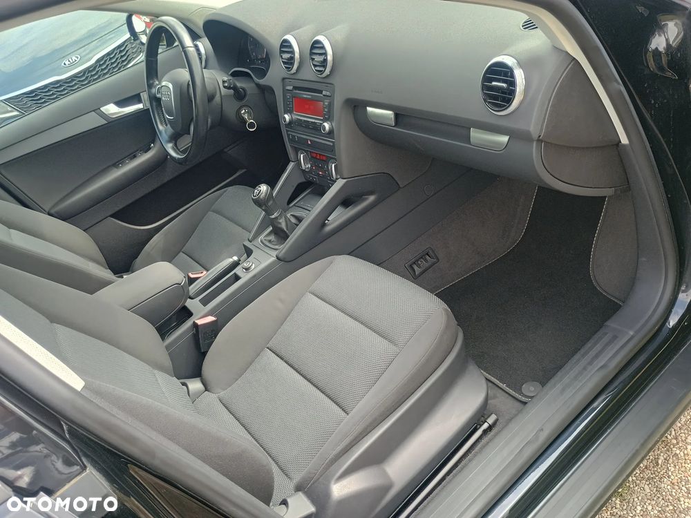 Audi A3 Sportback 1.2 TFSI Attraction - 17