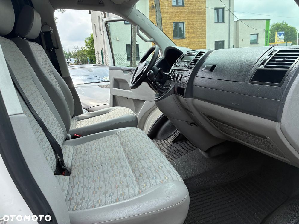 Volkswagen TRANSPORTER T5 - 11
