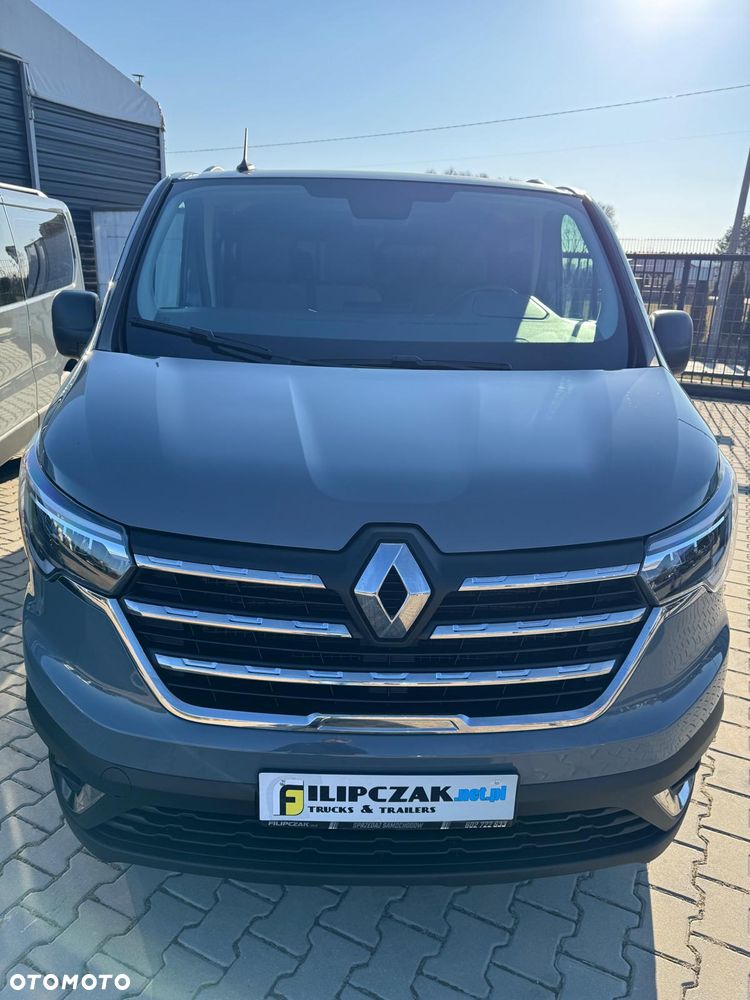 Renault TRAFIC 2.0, 9 osobowy Homologacja dla Osób Niepełnosprawnych na Wózku PEFRON - 17