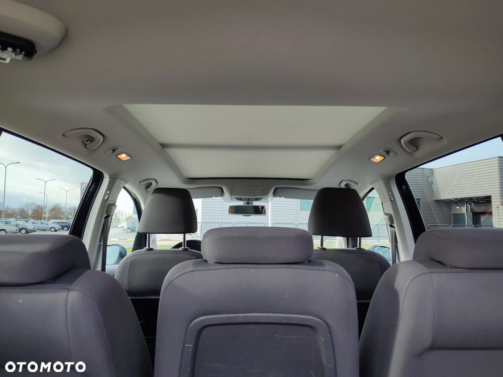 Volkswagen Touran 1.4 TSI DSG Highline - 9