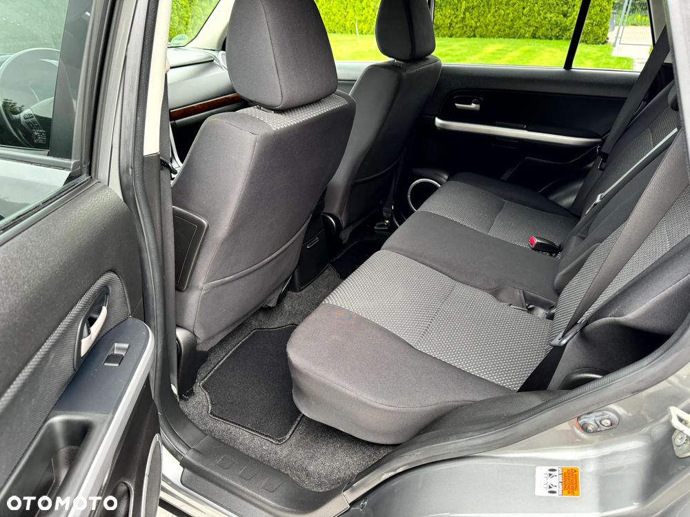 Suzuki Grand Vitara - 12