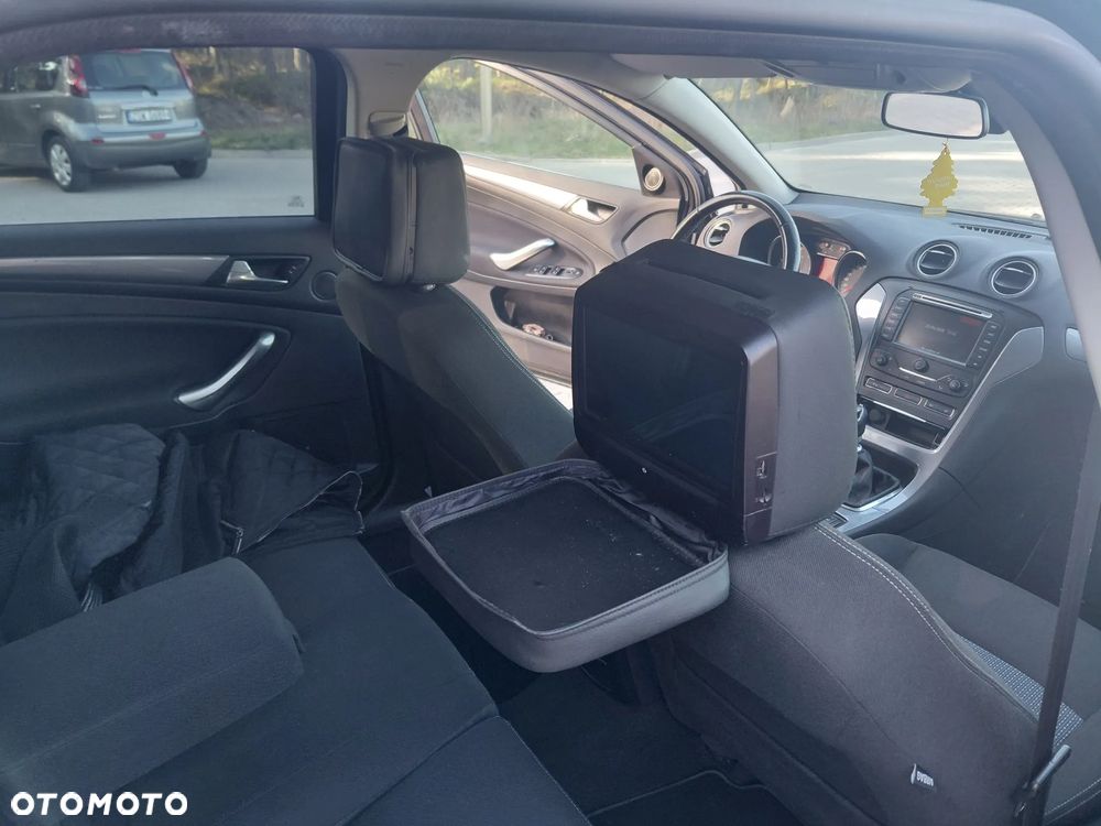 Ford Mondeo 2.0 TDCi Business Edition - 11