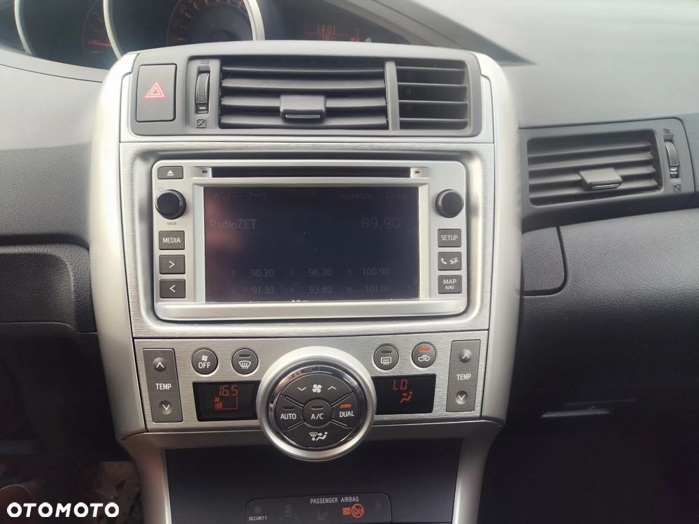 Toyota Verso 1.8 Sol EU5 7os - 22
