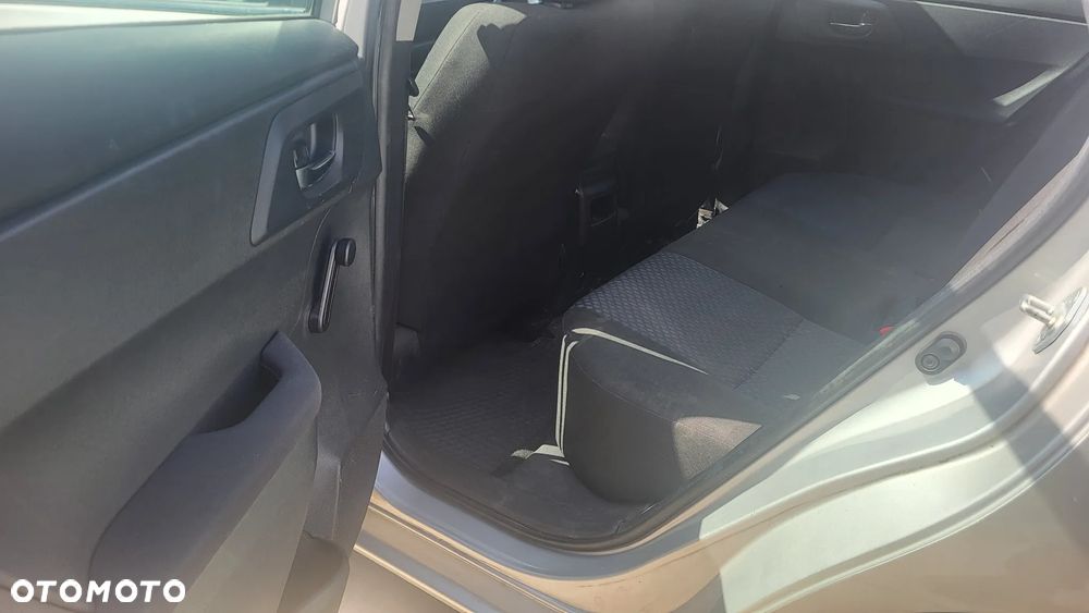Toyota Auris 1.6 Active - 8