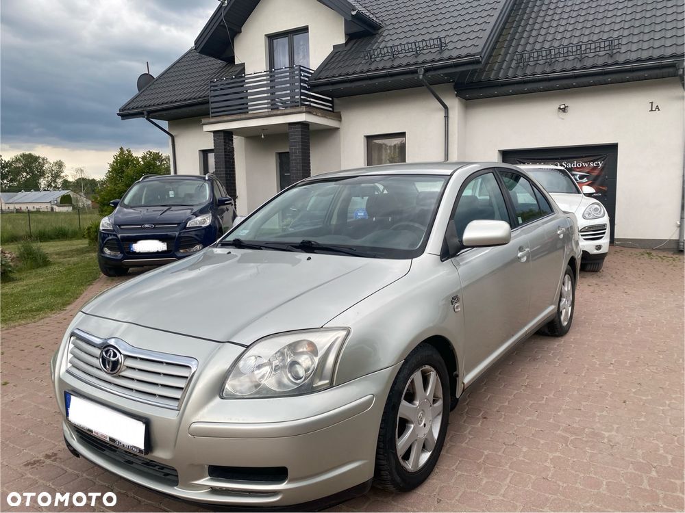 Toyota Avensis 2.0 D-4D Luna - 1