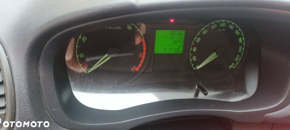 Skoda Fabia 1.2 HTP Classic - 5