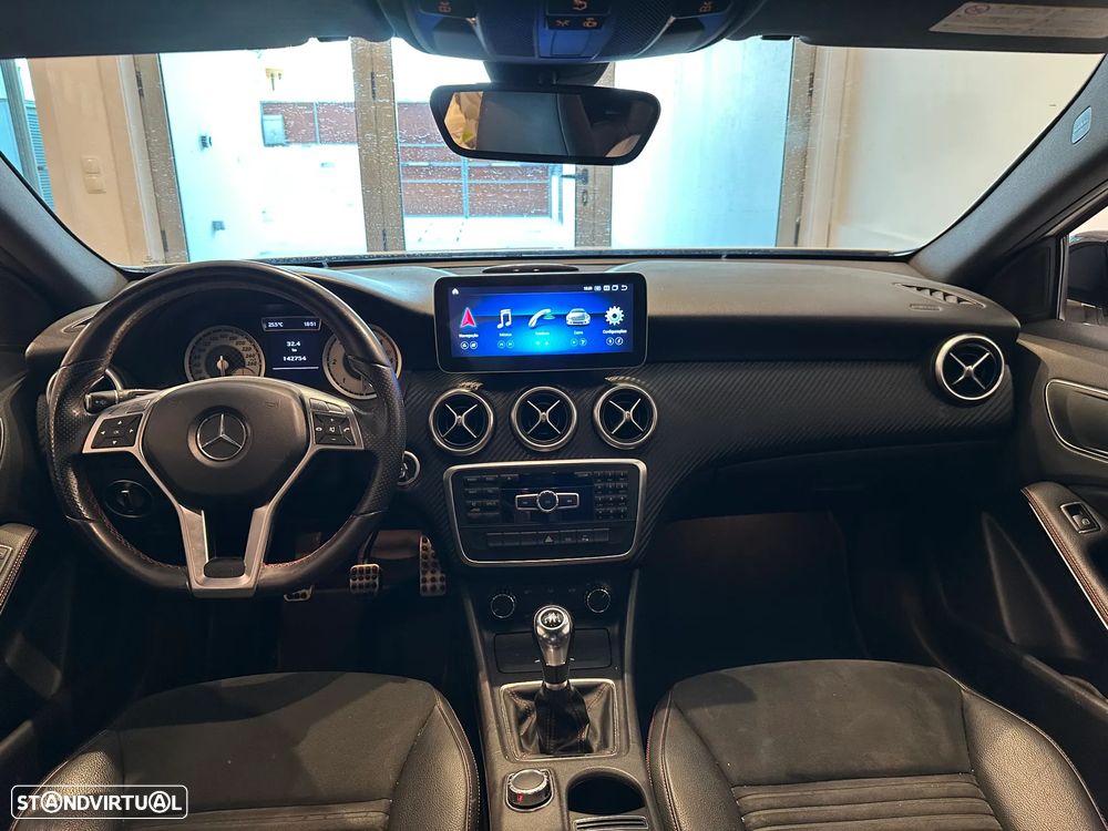 Mercedes-Benz A 180 d AMG Line - 7