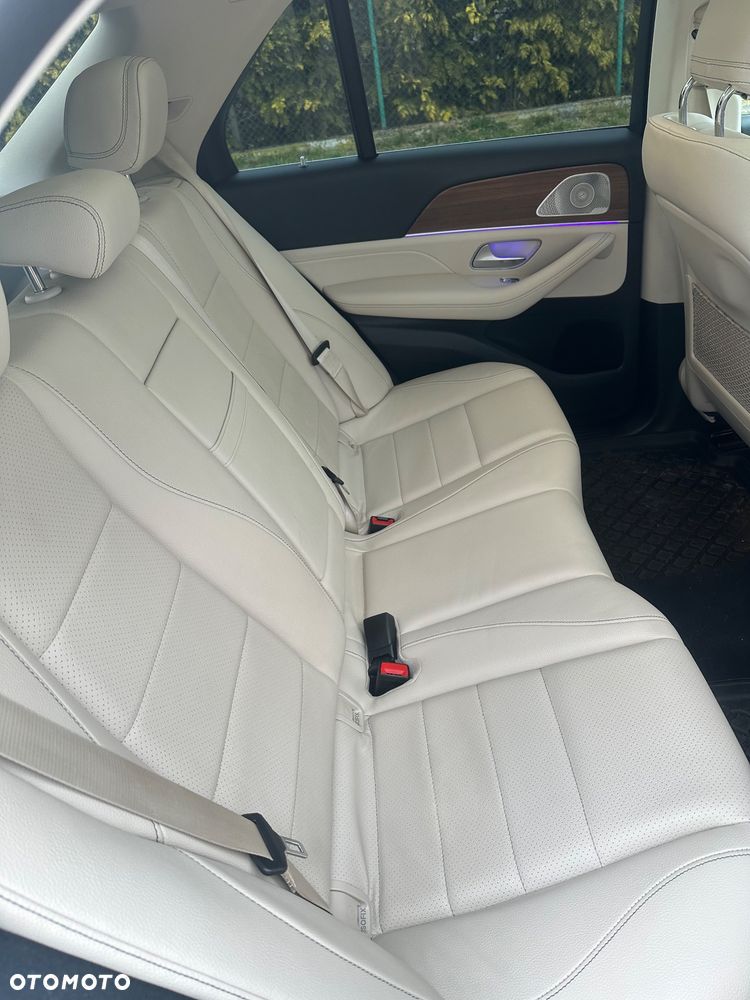 Mercedes-Benz GLE - 12