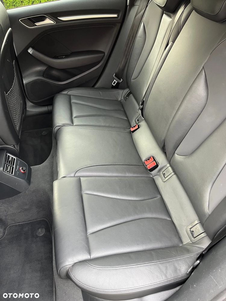 Audi A3 2.0 TDI S line Sportpaket - 11