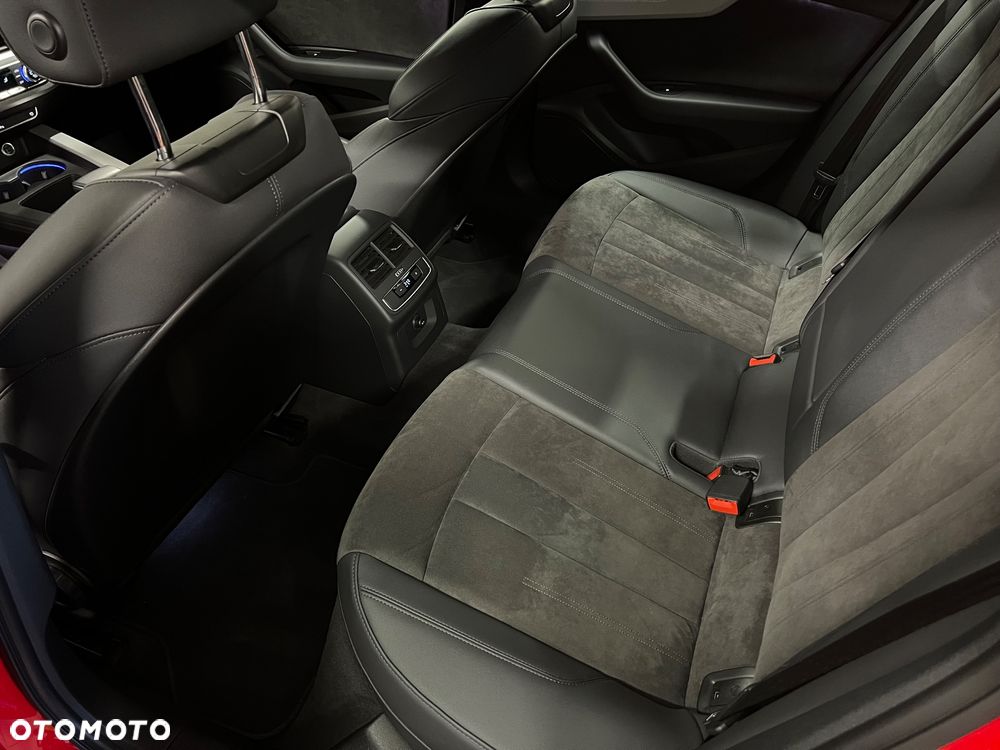 Audi A4 Limousine 35 TFSI mHEV S Line S tronic - 8
