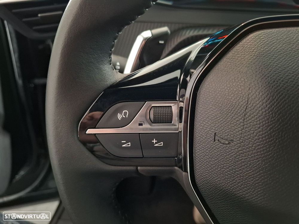 Peugeot 2008 1.2 Hybrid Style e-DCS6 - 15