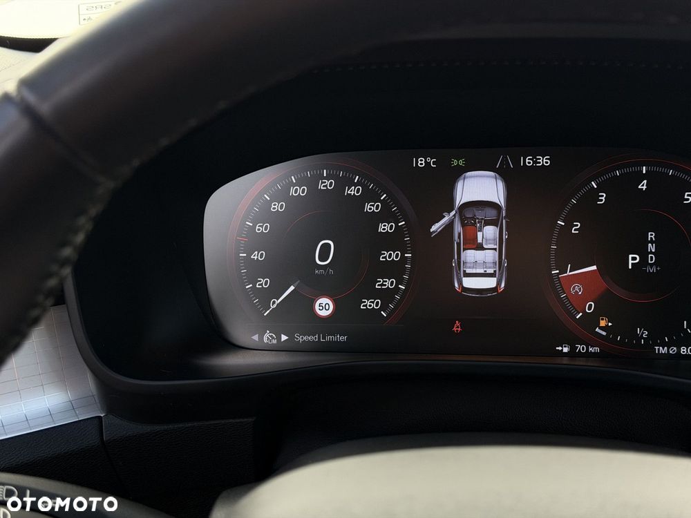 Volvo XC 40 - 21