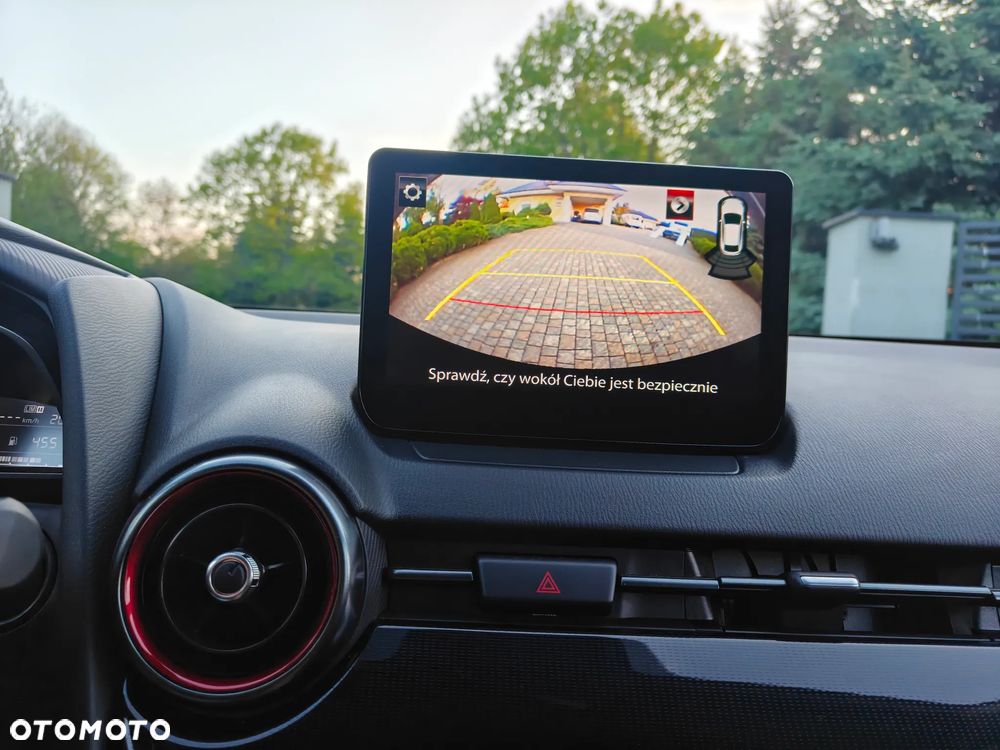 Mazda 2 SKYACTIV-G 90 Homura - 9