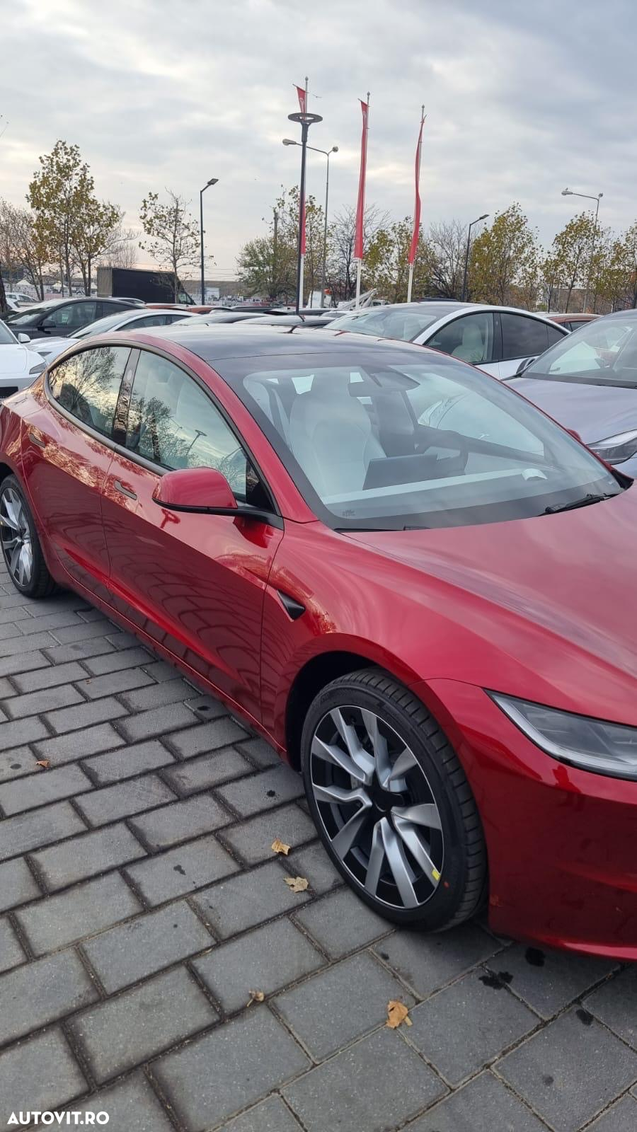 Tesla Model 3 RWD - 2