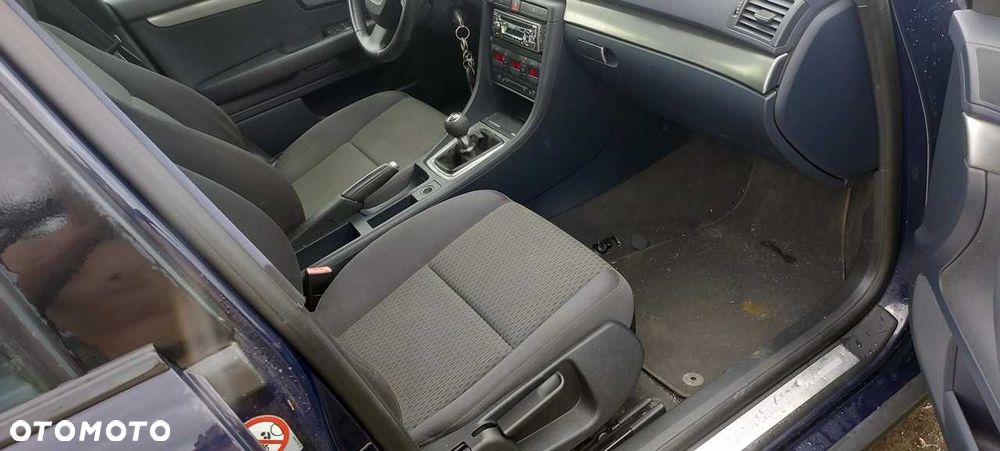 Audi A4 Avant - 8