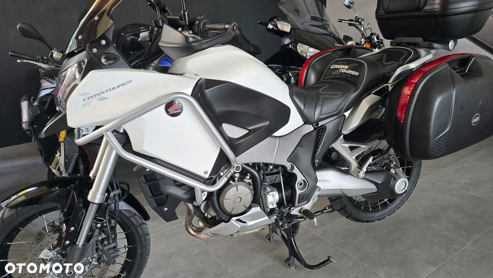 Honda VFR - 4