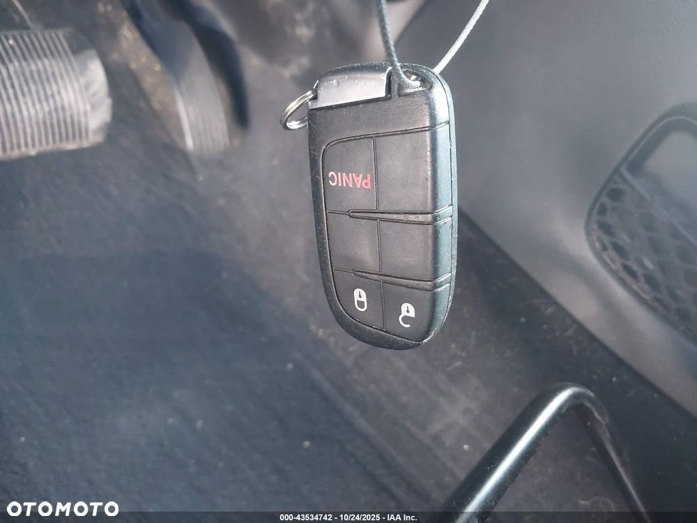 Dodge Journey - 11
