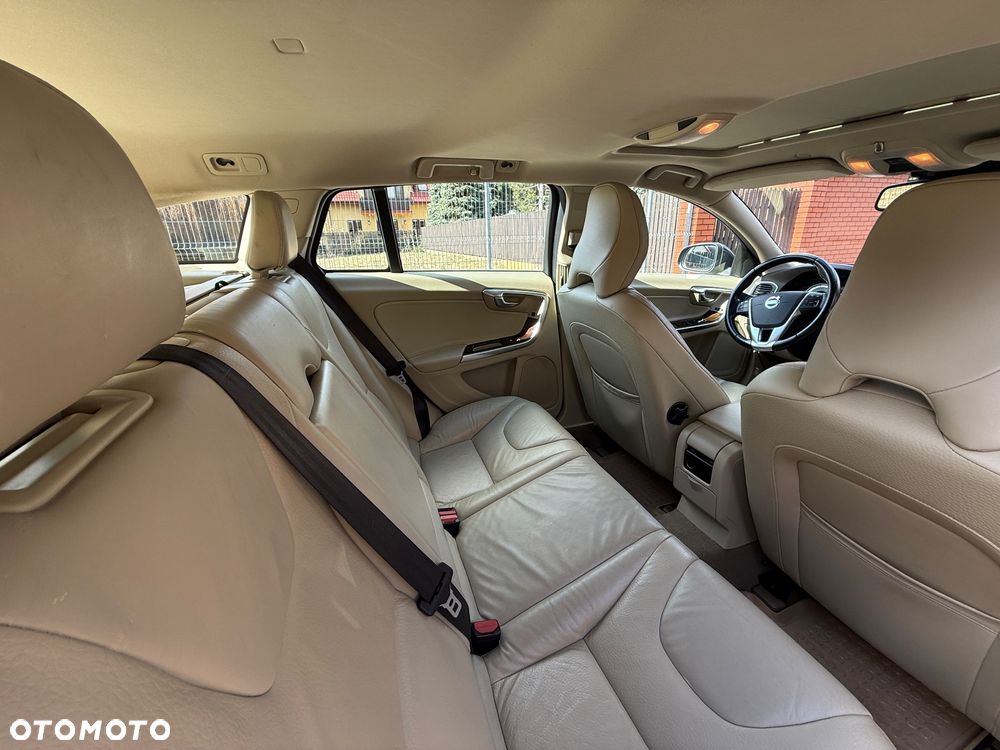 Volvo V60 D3 Geartronic Momentum - 5