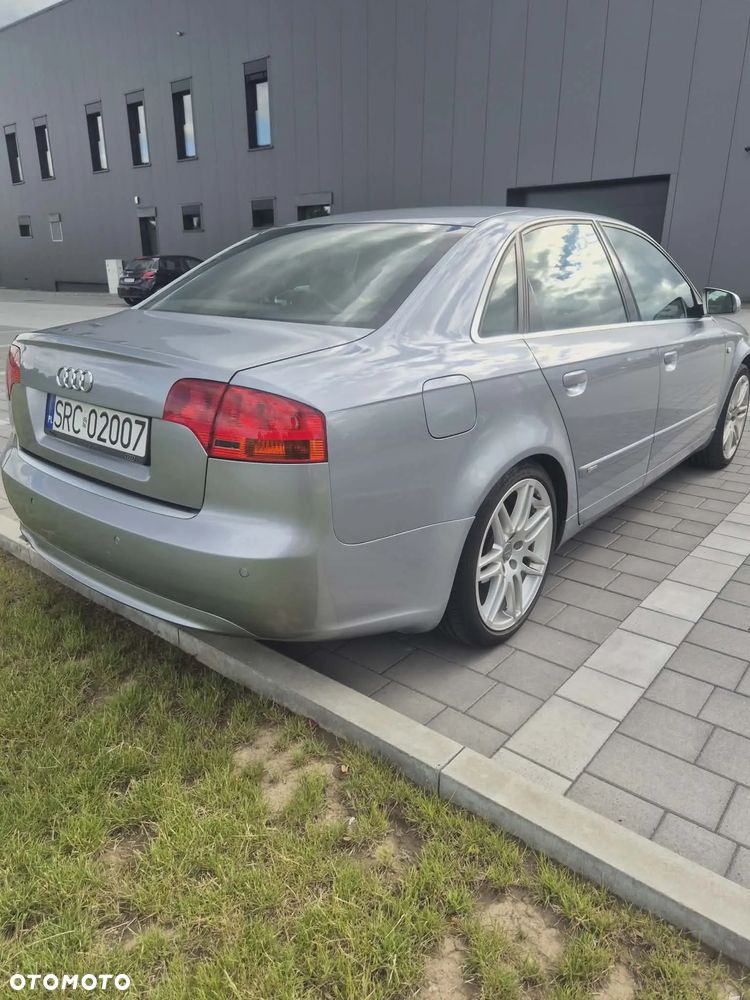 Audi A4 Limousine 2.0 TDI DPF - 5