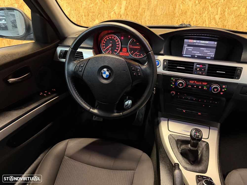 BMW 318 d DPF Edition Sport - 13