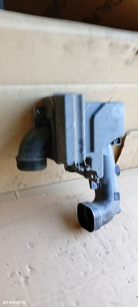 Rura przewód dolot rezonator powietrza Hyundai i40 Lift 28211-3Z300 - 6