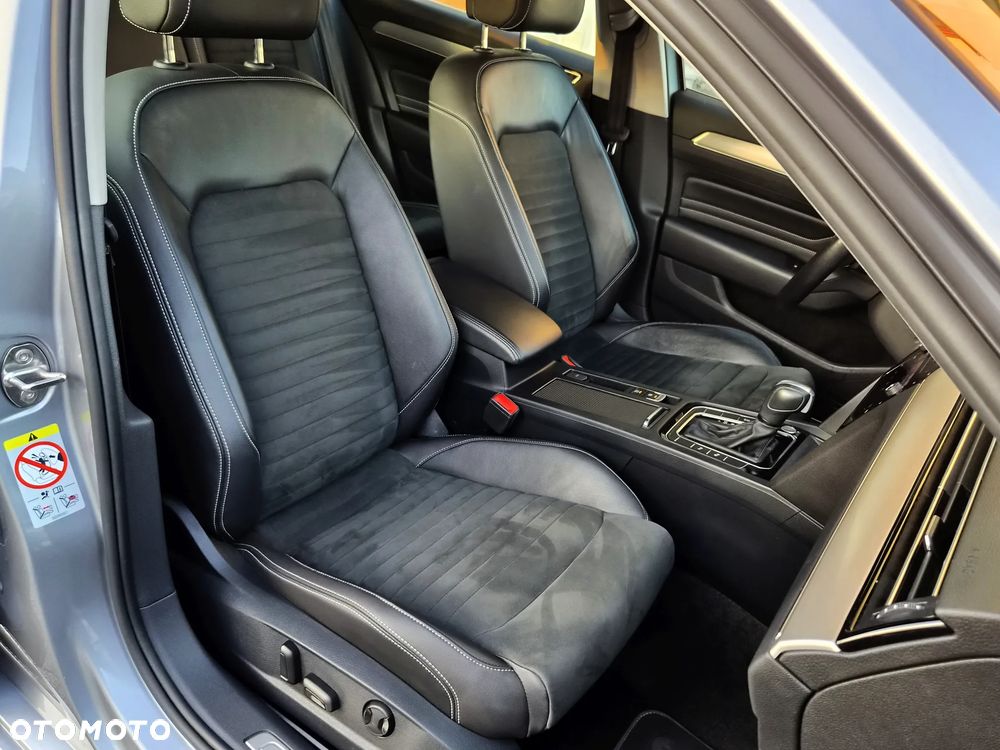 Volkswagen Passat 2.0 TDI EVO Elegance DSG - 10