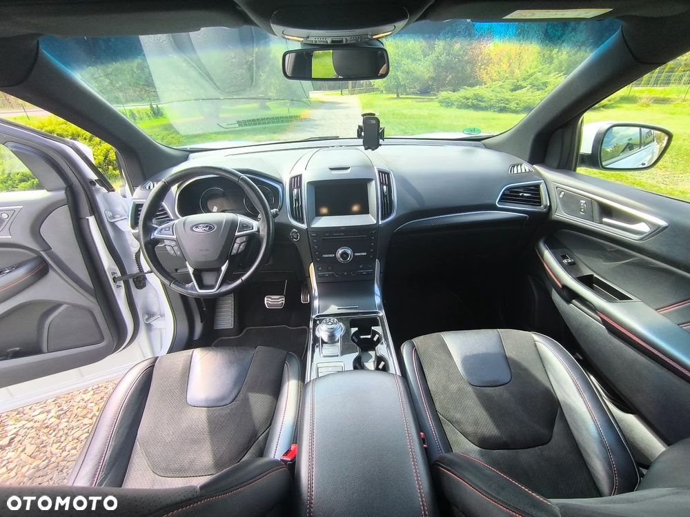 Ford Edge 2.0 EcoBlue Bi-Turbo 4x4 ST-LINE - 13