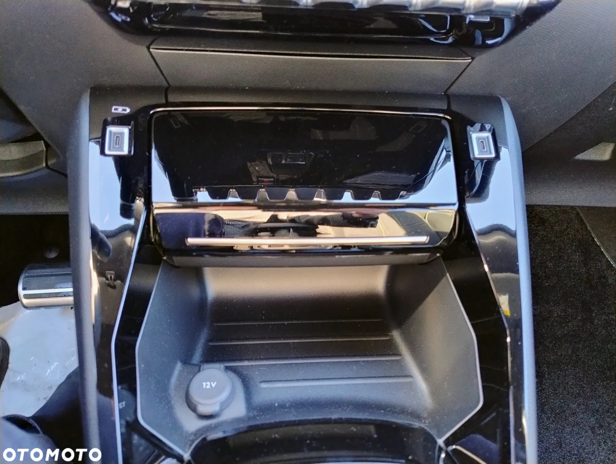 Peugeot 2008 PureTech mHEV GT e-DCS6 - 14
