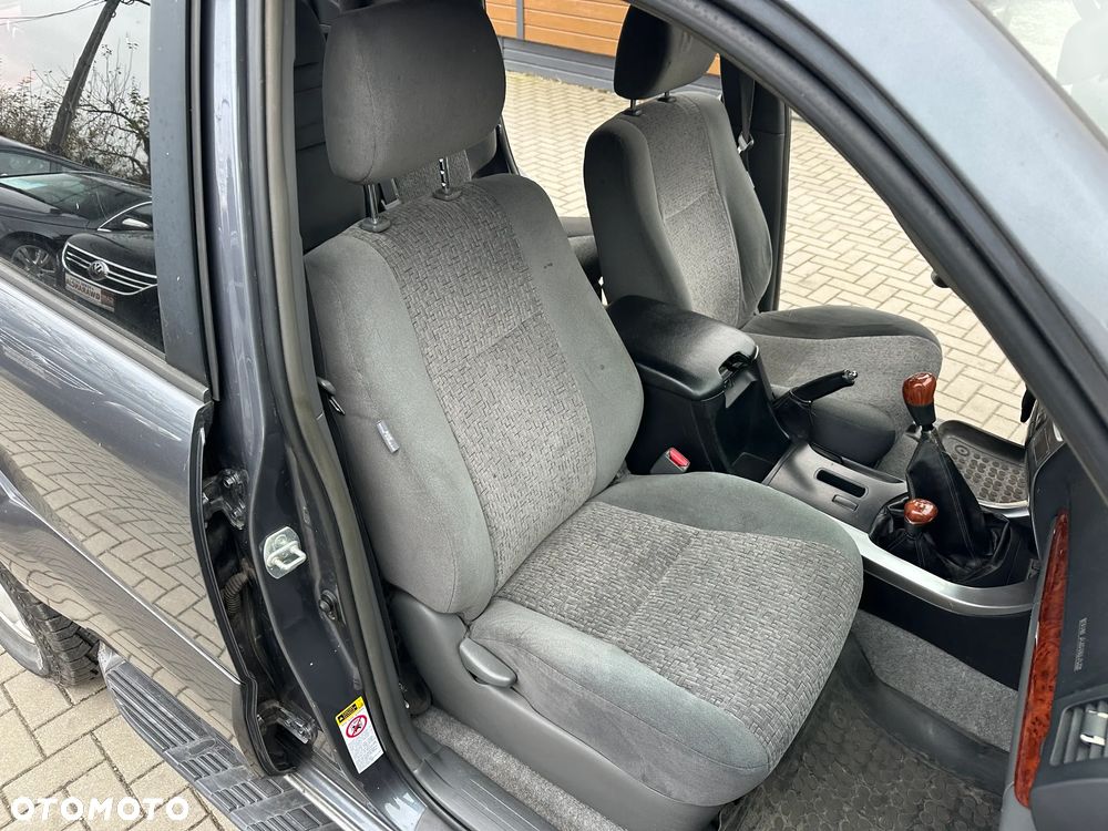 Toyota Land Cruiser - 19