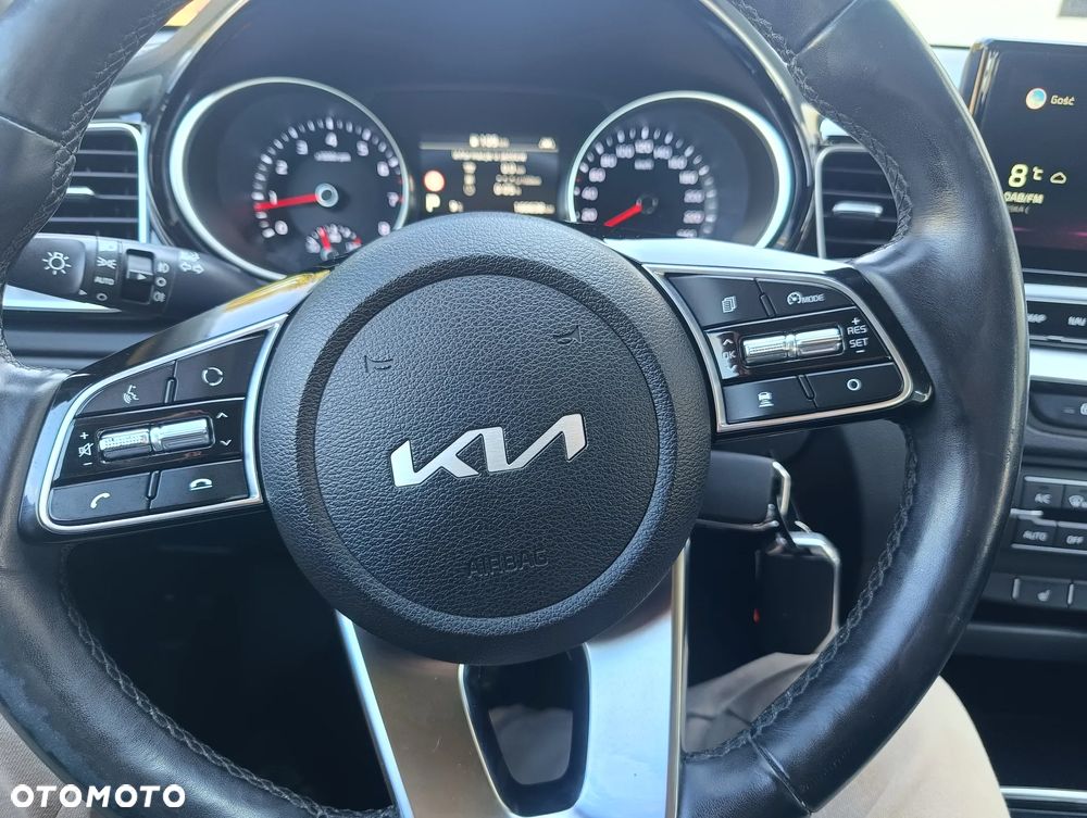 Kia XCeed 1.5 T-GDI OPF DCT7 SPIRIT - 16