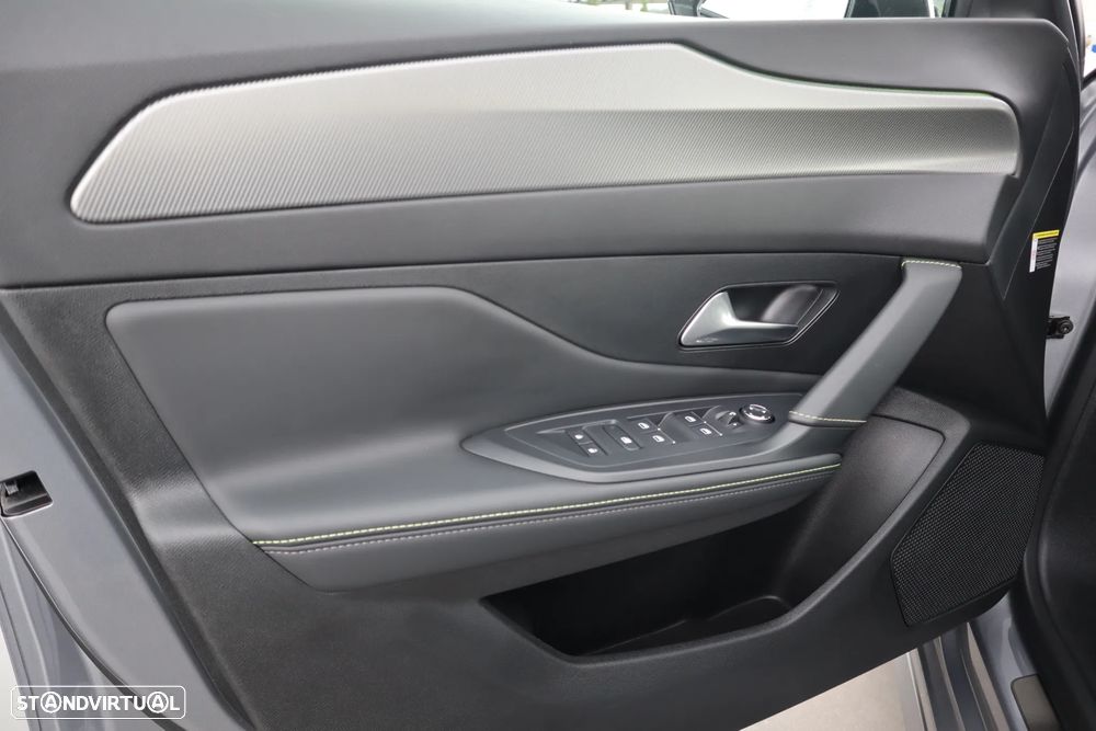 Peugeot 308 1.2 PureTech GT Pack EAT8 - 15